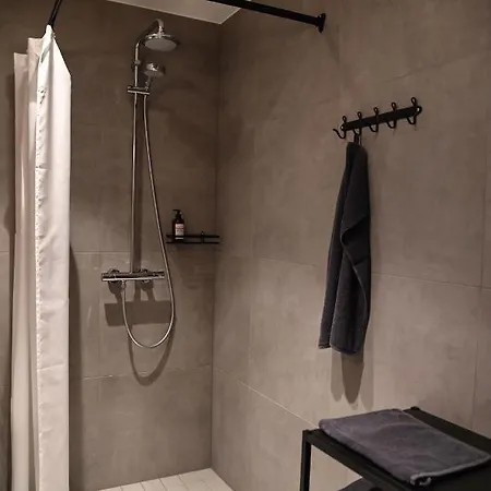 Tohi Distillery شقة *